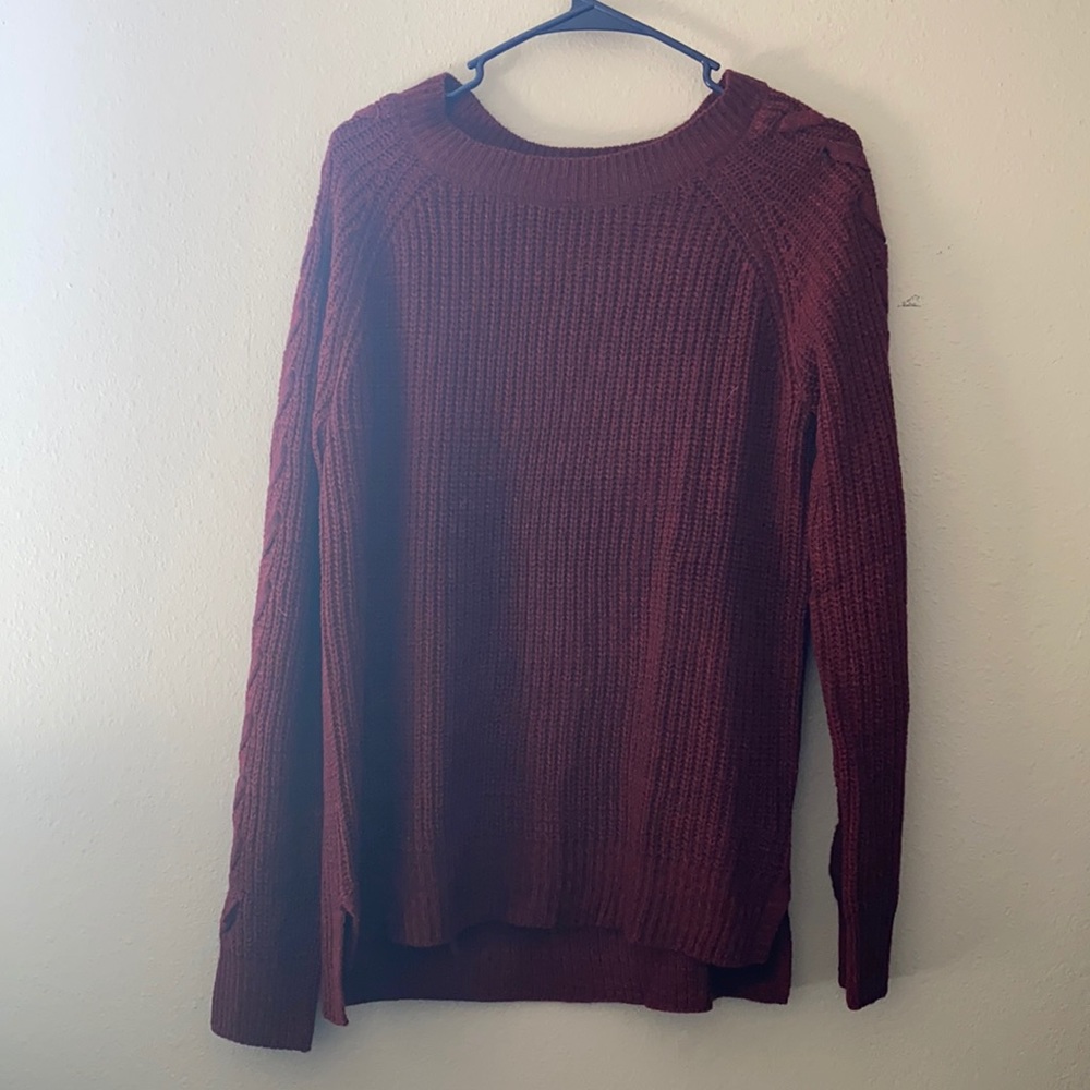 Maroon sweater